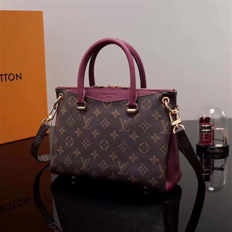 louis vuitton pallas handbag